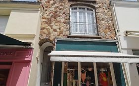 Plein Centre Maison Appartement 100 M De La Plage 150 M Du Port